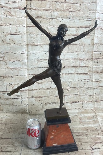 Signed chiparus bronze - signed:,
