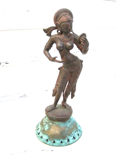 Bronze statue woman - statue,