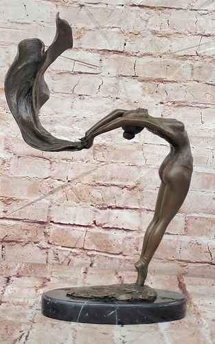 Signed mavchi bronze ballet - signed,