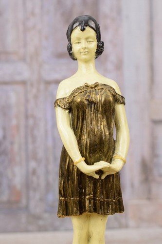 Bronze girl statue bedtime - girl,
